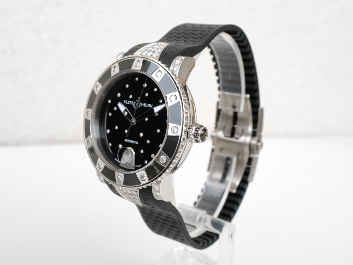 Швейцарський годинник Ulysse Nardin Lady Diver Starry Night Black Diamond Dial Lugs 40