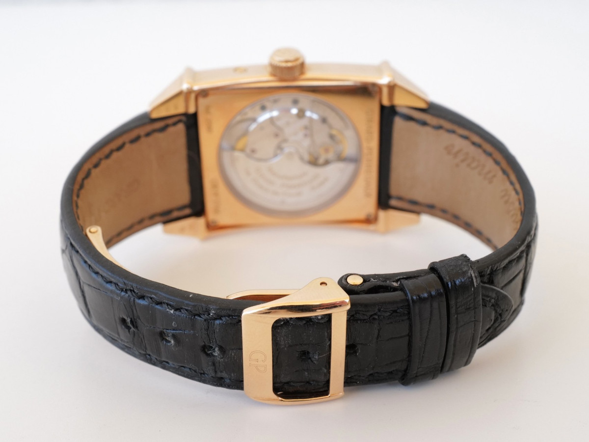 Swiss watch Girard Perregaux Vintage 1945 Big Date Moonp Phases 18K Rose Gold