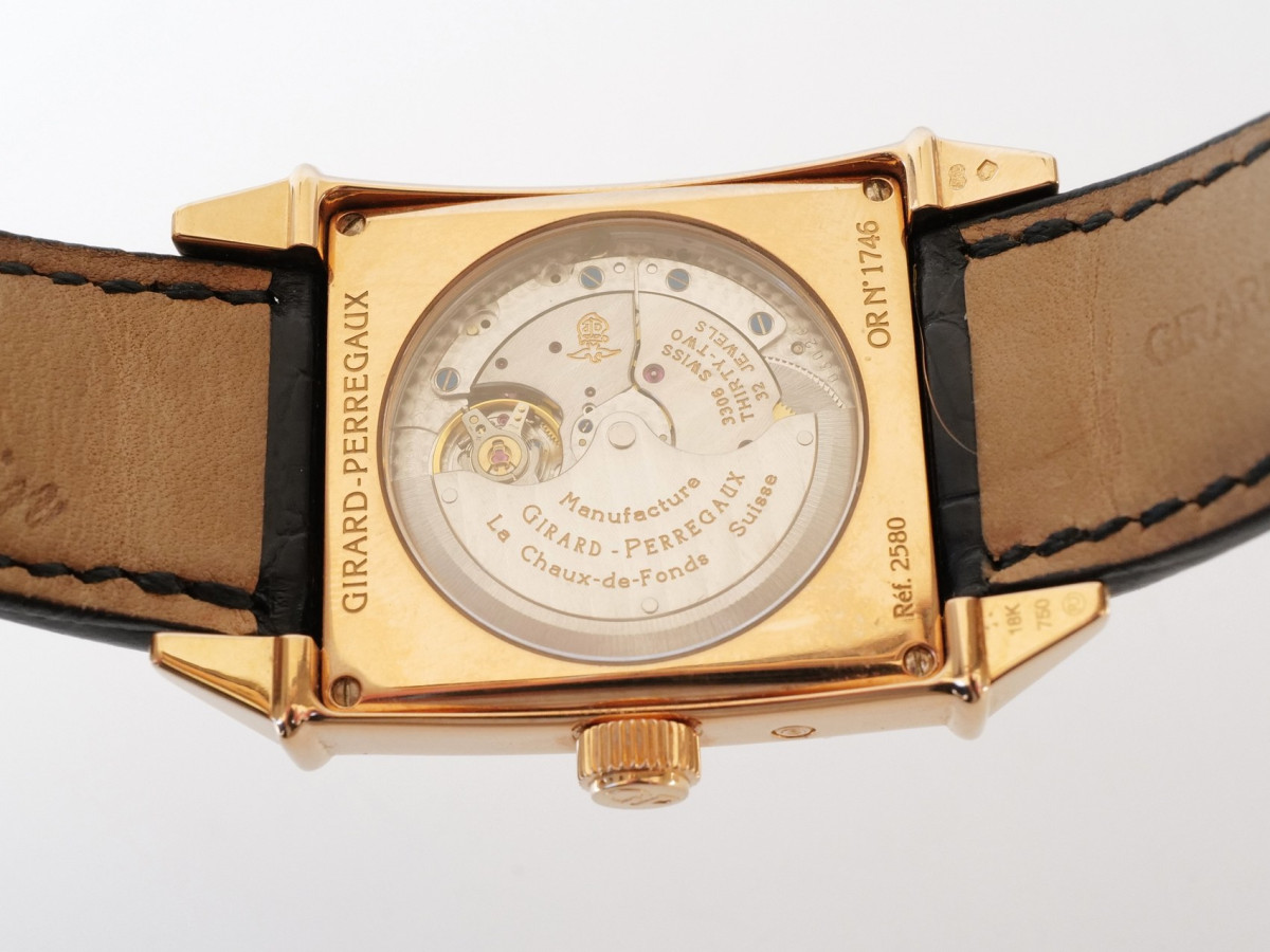 Swiss watch Girard Perregaux Vintage 1945 Big Date Moonp Phases 18K Rose Gold
