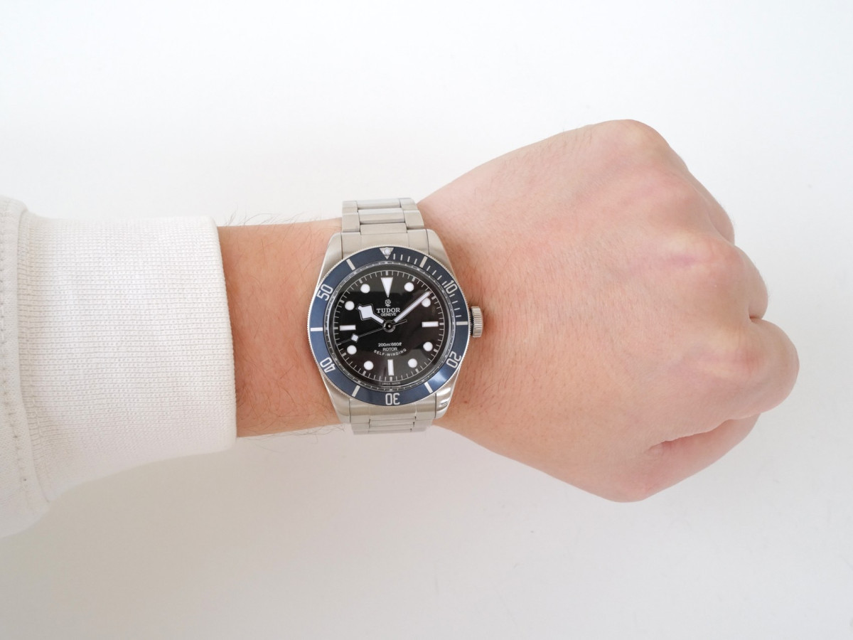 Швейцарський годинник Tudor Heritage Black Bay Blue 41