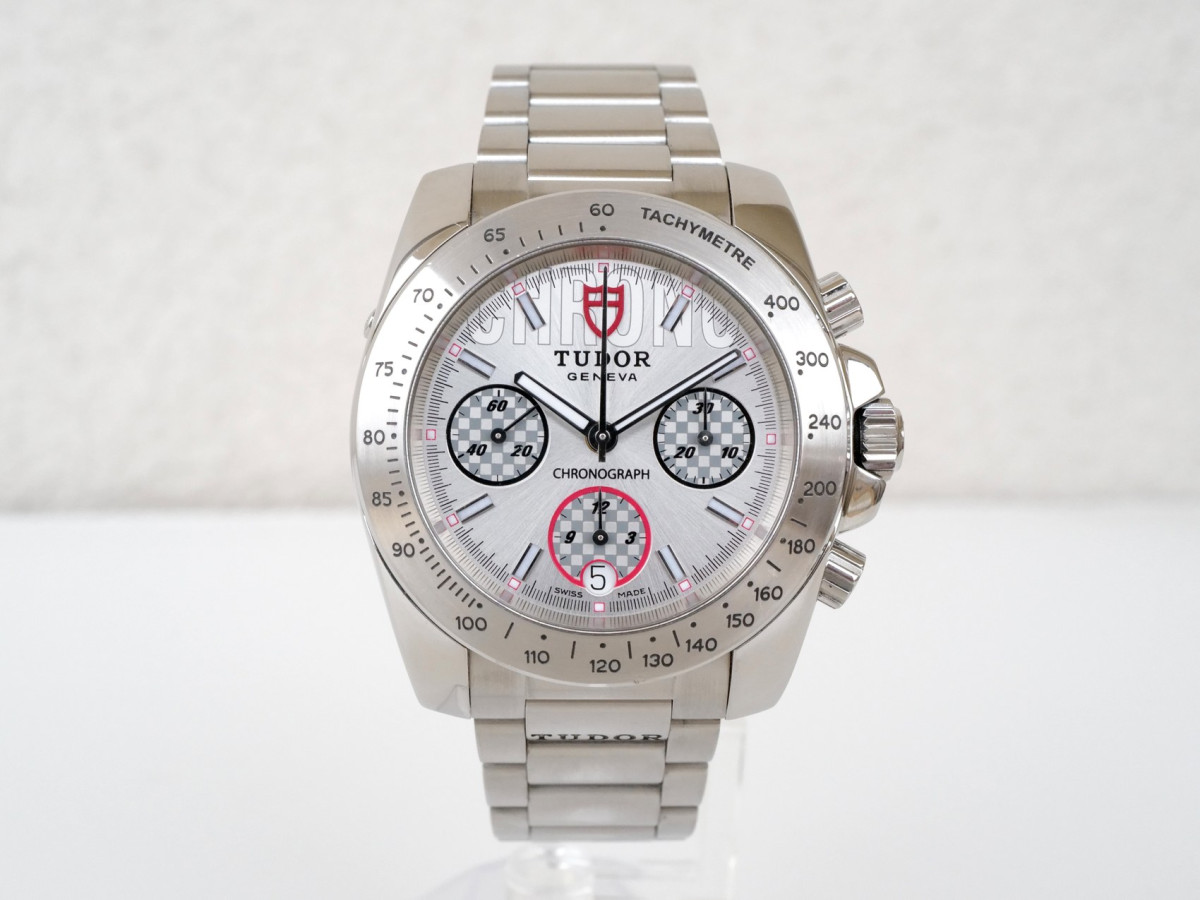 Швейцарський годинник Tudor Sport Chronograph 41