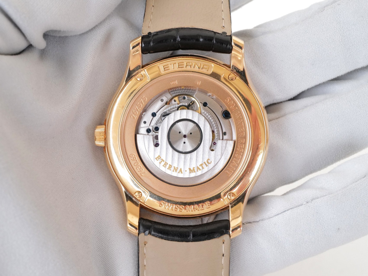 Швейцарський годинник Eterna Vaughan Big Date 18K Rose Gold 42