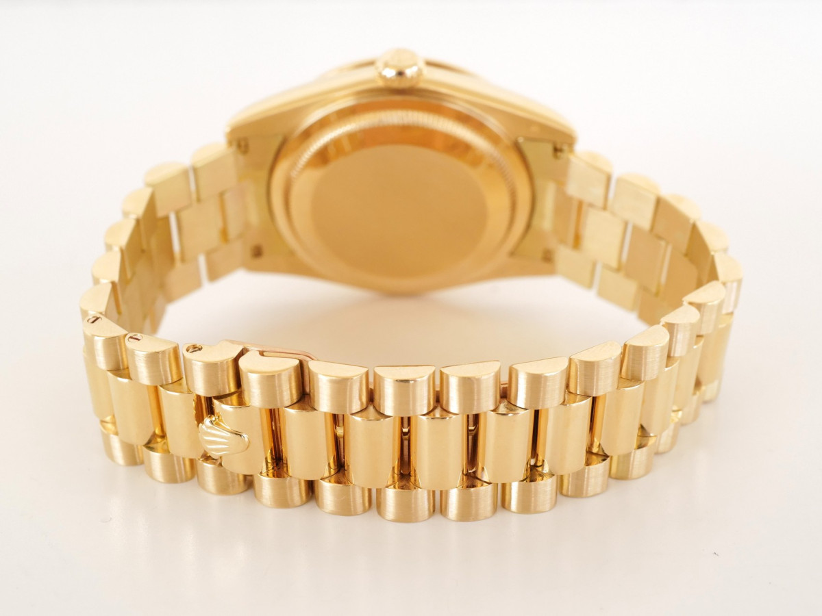 Швейцарський годинник Rolex Day-Date 36 President 18K Yellow Gold Diamond Bezel Dial