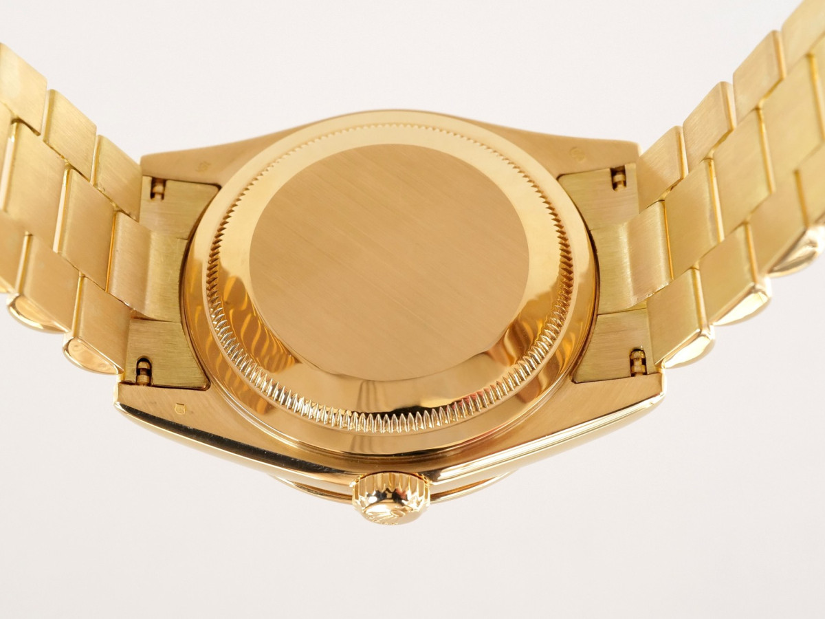 Швейцарський годинник Rolex Day-Date 36 President 18K Yellow Gold Diamond Bezel Dial