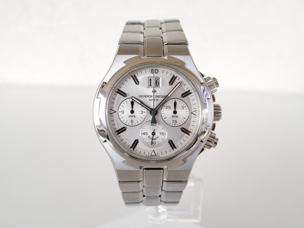 Швейцарские часы Vacheron Constantin Overseas Chronograph Silver Dial 40