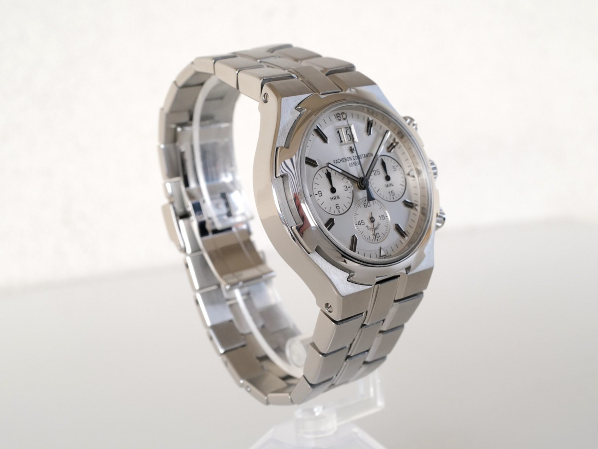 Швейцарские часы Vacheron Constantin Overseas Chronograph Silver Dial 40
