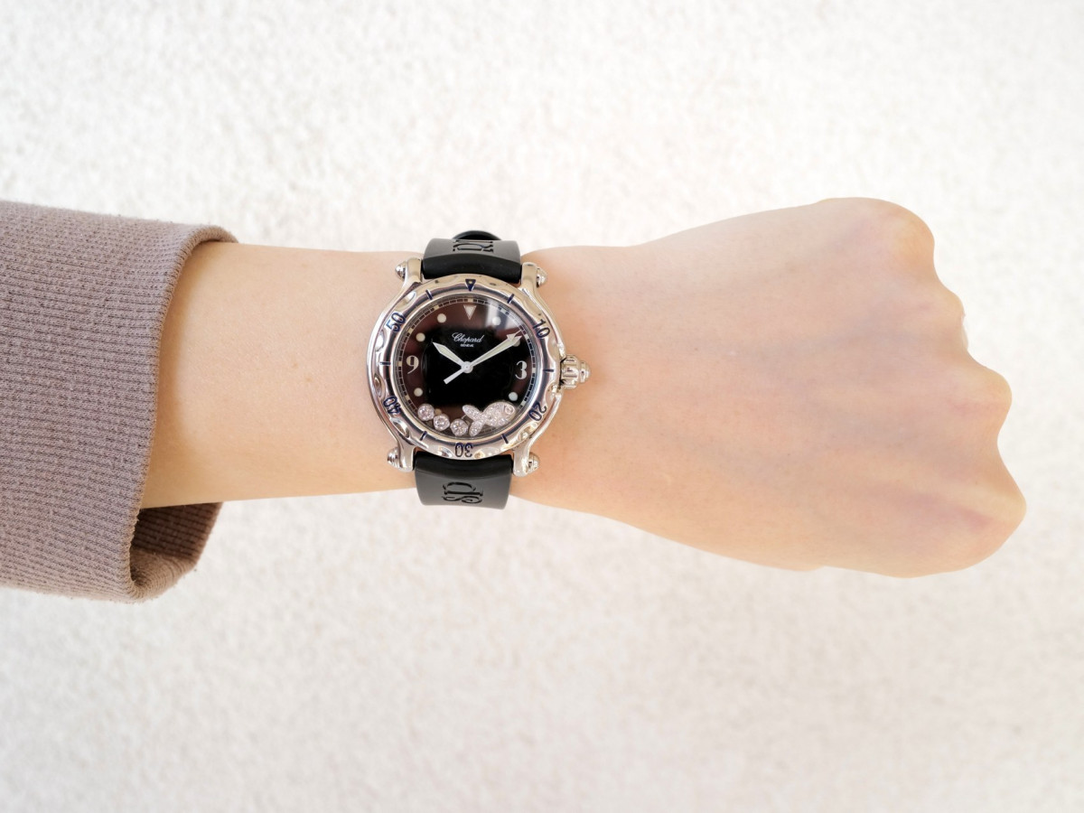 Швейцарские часы Chopard Happy Sport Happy Fish Black Dial 38