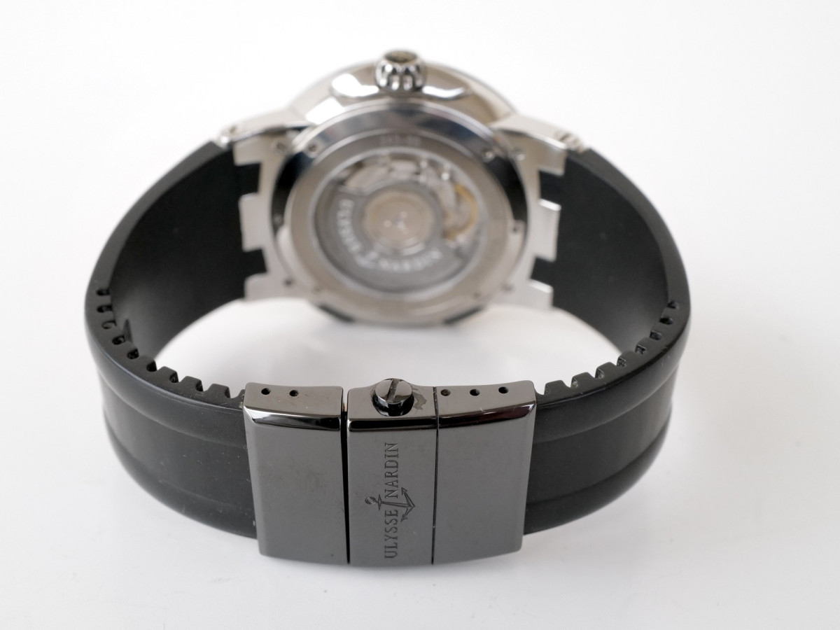 Швейцарський годинник Ulysse Nardin Executive Dual Time Black Rubber Strap Black Dial 43