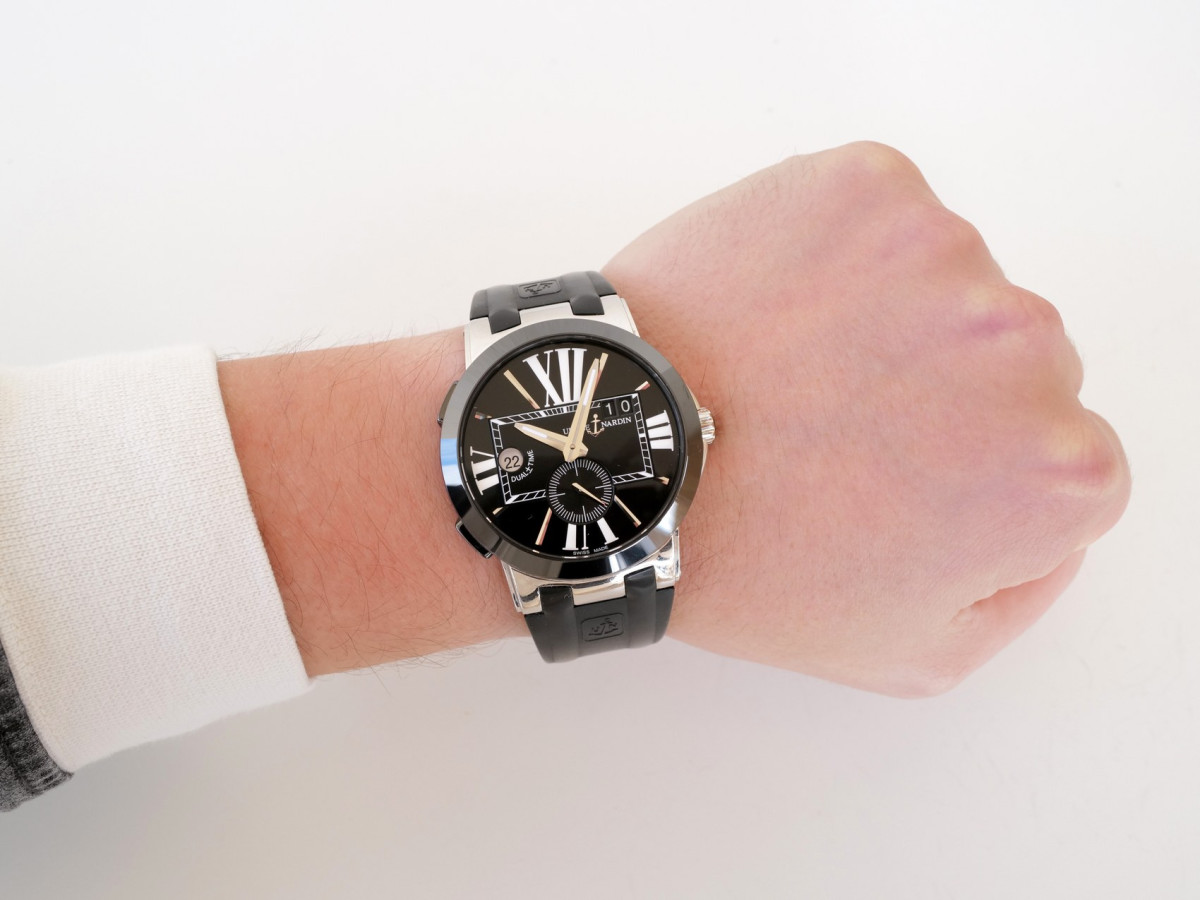 Швейцарський годинник Ulysse Nardin Executive Dual Time Black Rubber Strap Black Dial 43