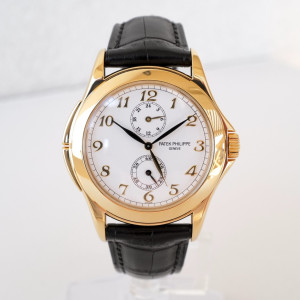Швейцарские часы Patek Philippe Calatrava Travel Time 18K Yellow Gold 37