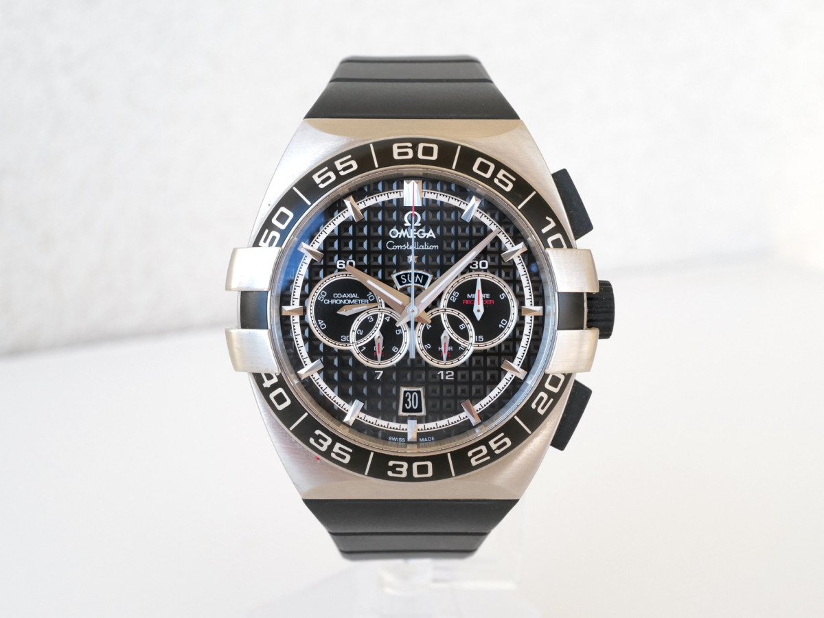 Швейцарские часы Omega Constellation Double Eagle Day Date Chronograph 44