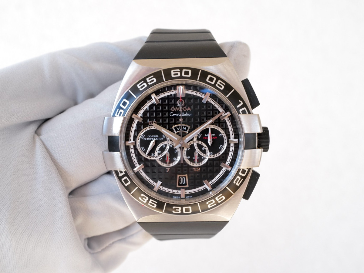 Швейцарские часы Omega Constellation Double Eagle Day Date Chronograph 44