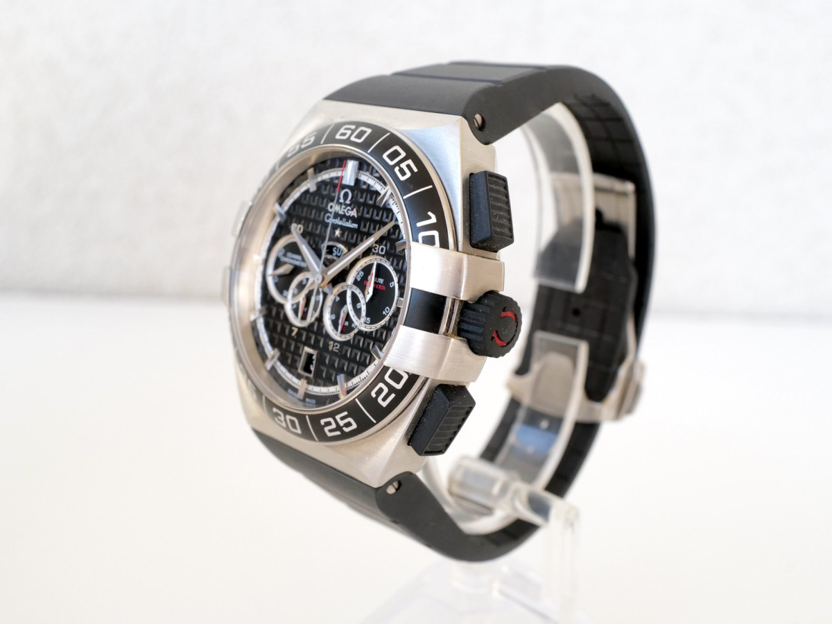 Швейцарские часы Omega Constellation Double Eagle Day Date Chronograph 44