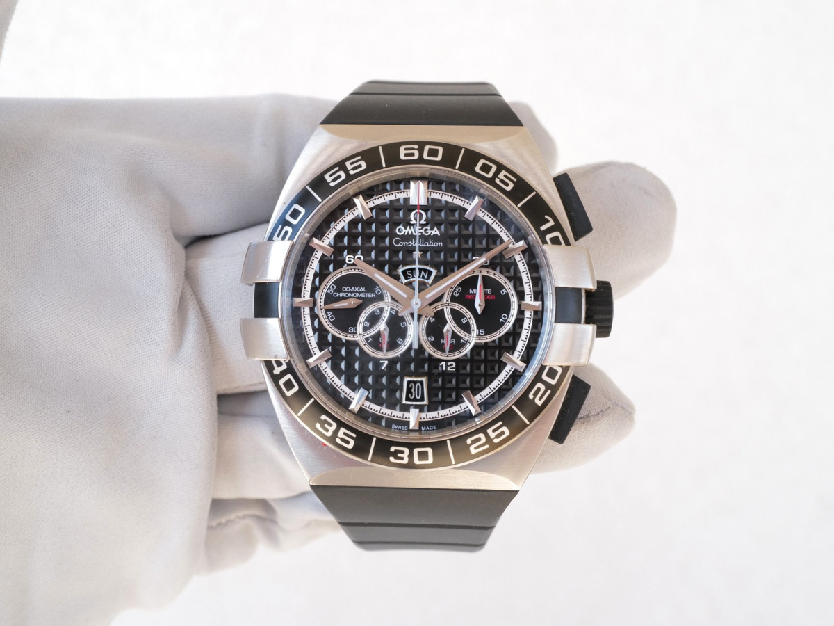 Швейцарские часы Omega Constellation Double Eagle Day Date Chronograph 44