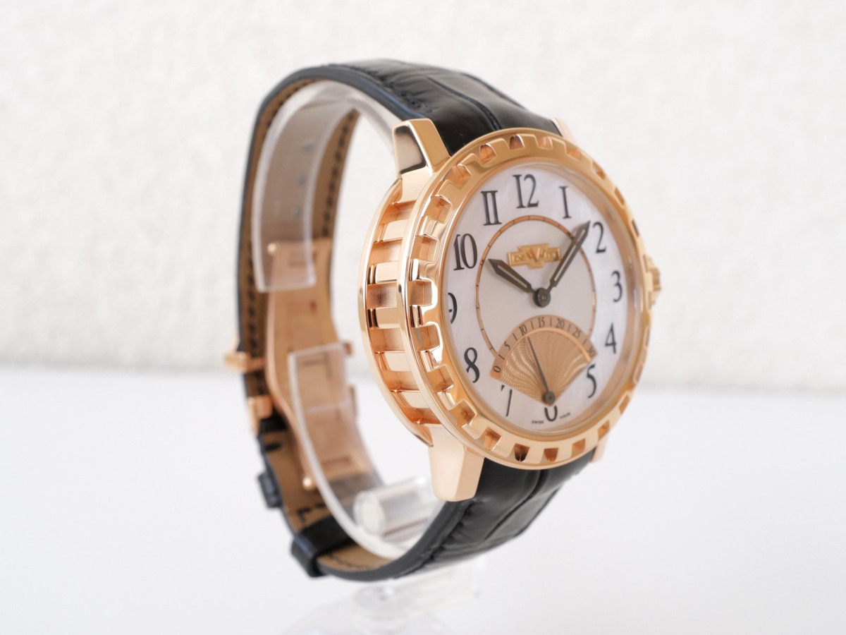 Швейцарський годинник Dewitt Academia Seconde Retrograde 250 Limited Edition 18K Rose Gold MOP Dial 43