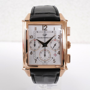 Швейцарские часы Girard-Perregaux Vintage 1945 XXL Chronograph 18K Rose Gold