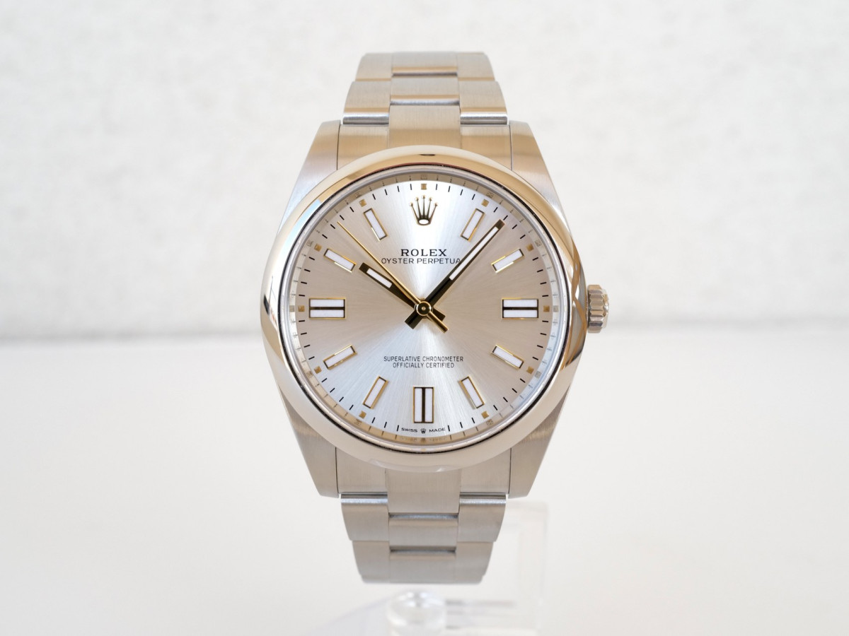 Швейцарський годинник Rolex Oyster Perpetual 41 Silver Dial