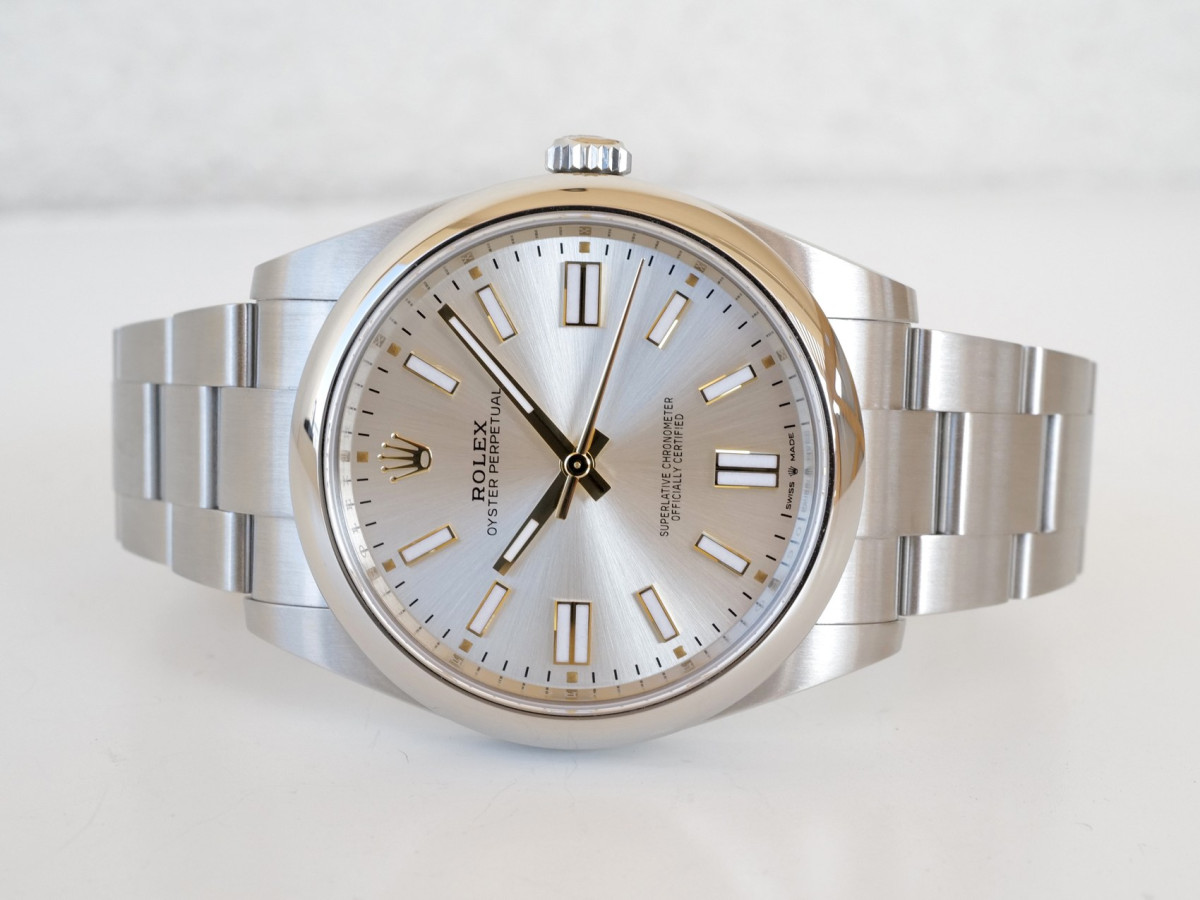 Швейцарський годинник Rolex Oyster Perpetual 41 Silver Dial