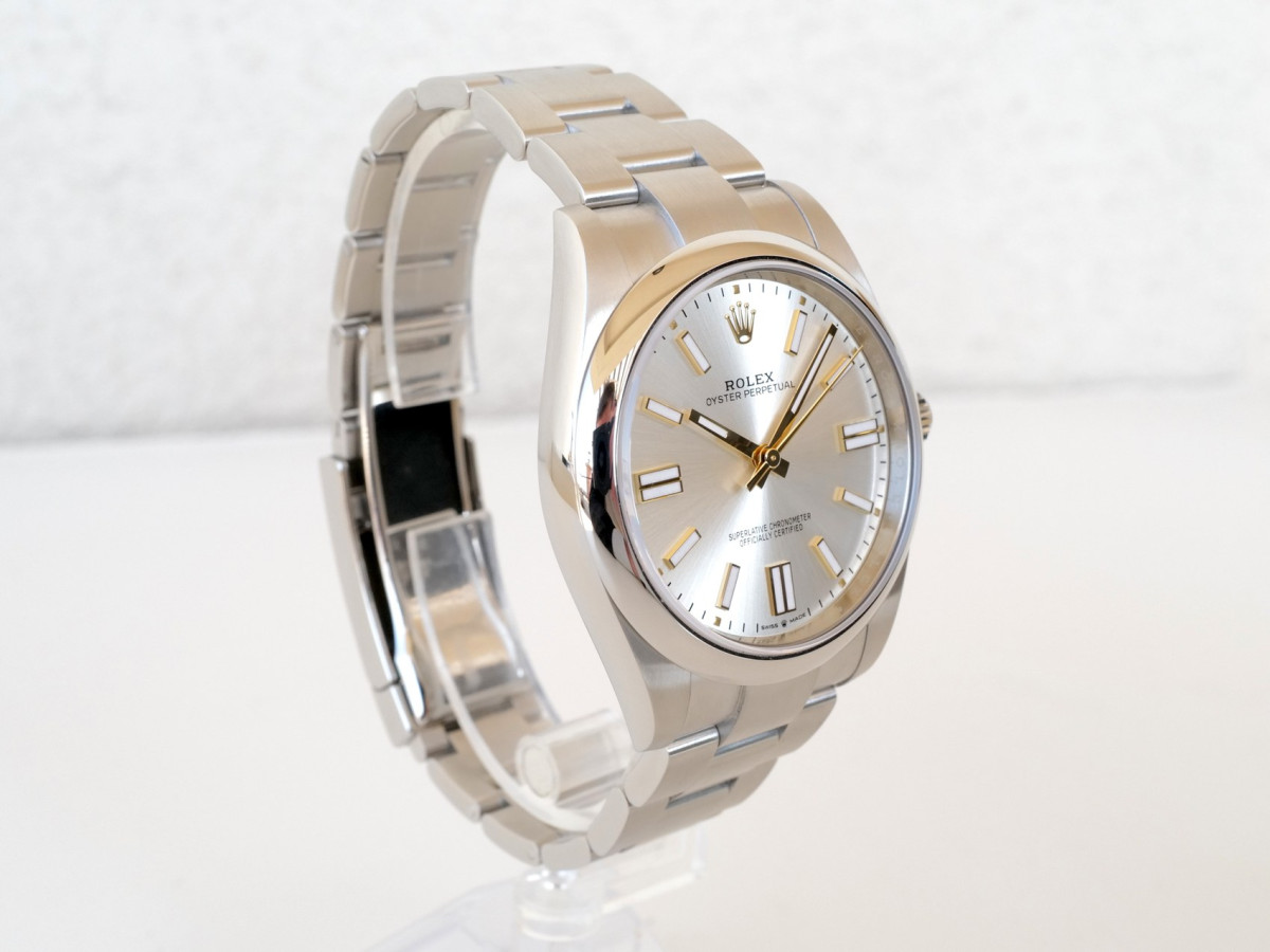 Швейцарський годинник Rolex Oyster Perpetual 41 Silver Dial