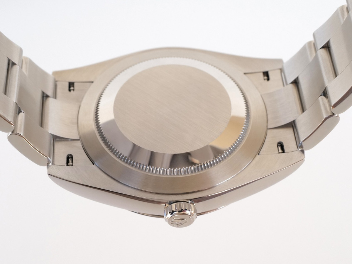 Швейцарський годинник Rolex Oyster Perpetual 41 Silver Dial