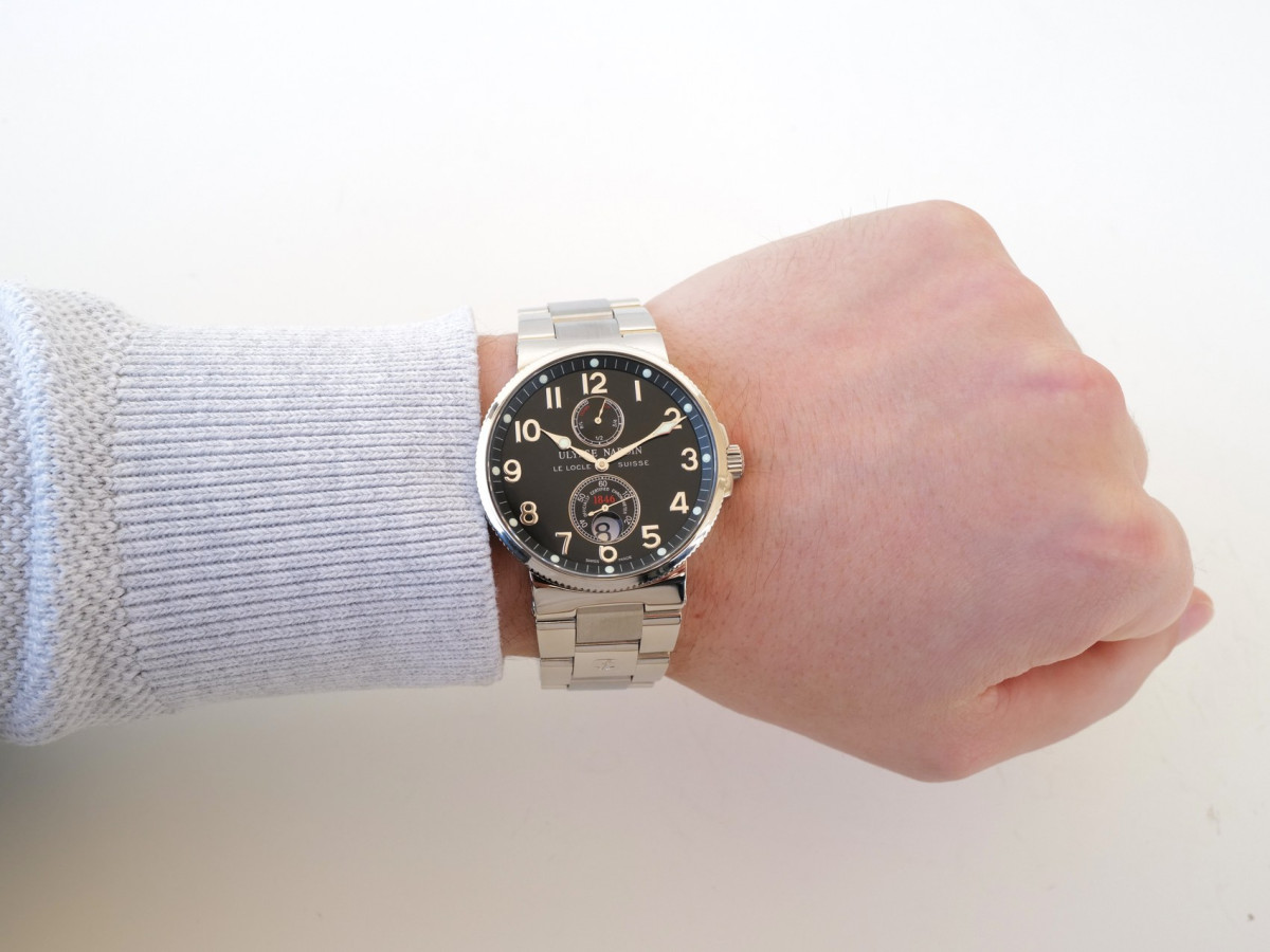Швейцарские часы Ulysse Nardin Maxi Marine Chronometer Black Dial 41