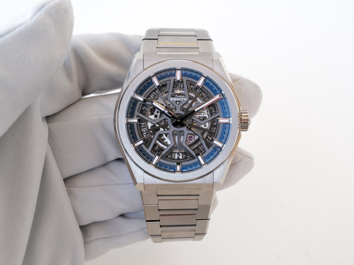 Швейцарський годинник Zenith Defy Classic Titanium Skeleton 41
