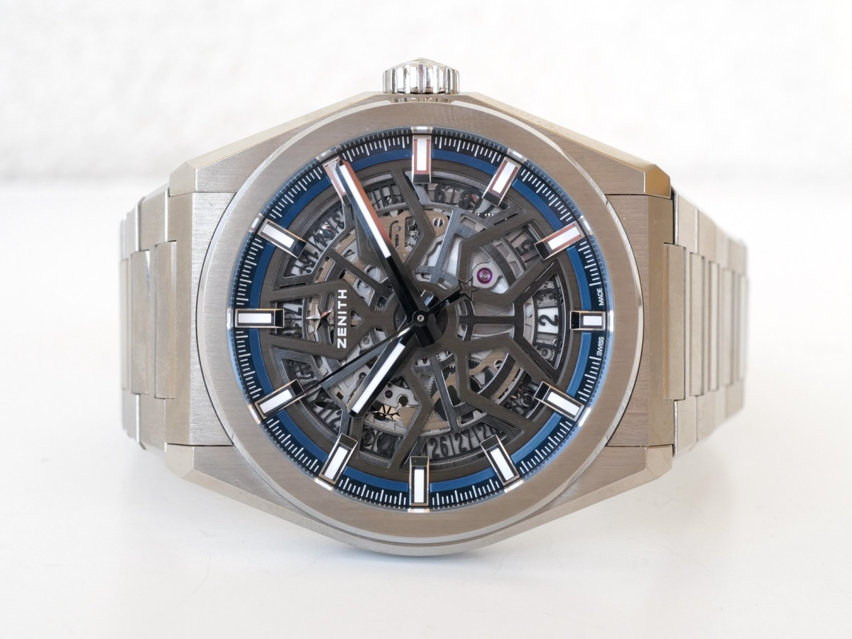 Швейцарський годинник Zenith Defy Classic Titanium Skeleton 41
