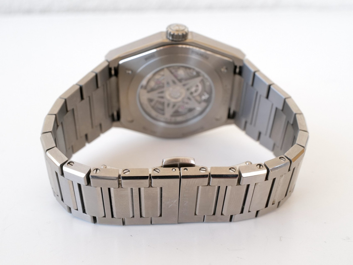 Швейцарський годинник Zenith Defy Classic Titanium Skeleton 41