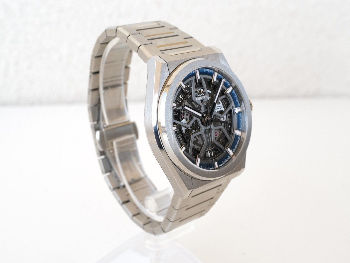 Швейцарський годинник Zenith Defy Classic Titanium Skeleton 41