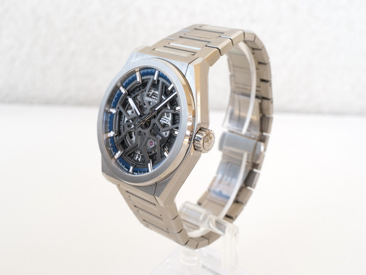 Швейцарський годинник Zenith Defy Classic Titanium Skeleton 41