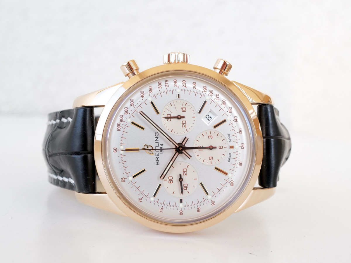 Швейцарський годинник Breitling Transocean 18K Rose Gold Chronograph 43