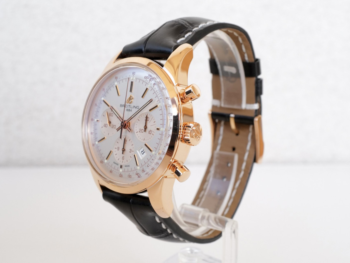 Швейцарський годинник Breitling Transocean 18K Rose Gold Chronograph 43