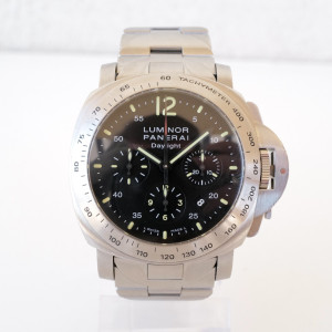 Швейцарський годинник Panerai Luminor Daylight Chronograph 44