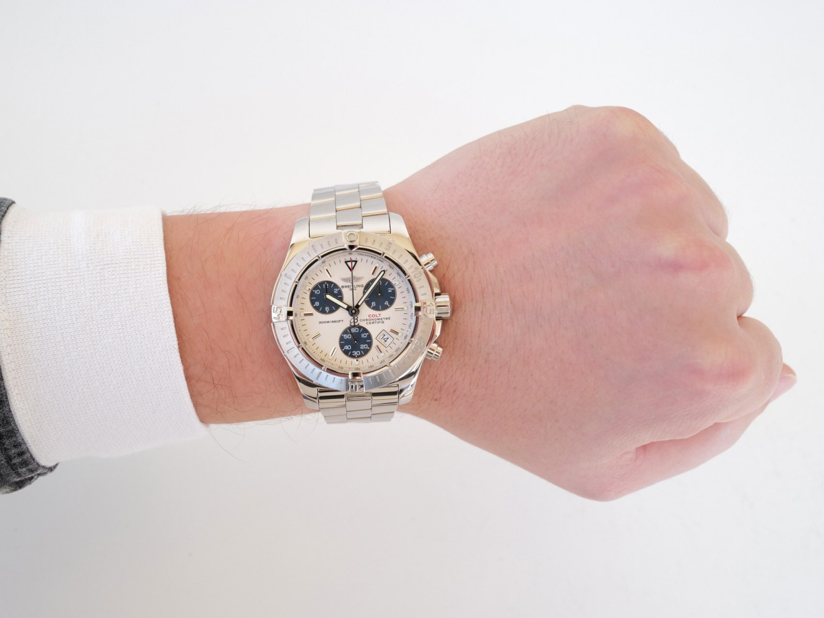 Швейцарские часы Breitling Colt II Quartz Chronograph 41