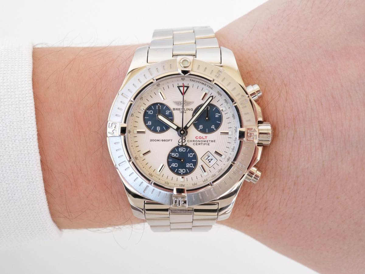 Швейцарские часы Breitling Colt II Quartz Chronograph 41