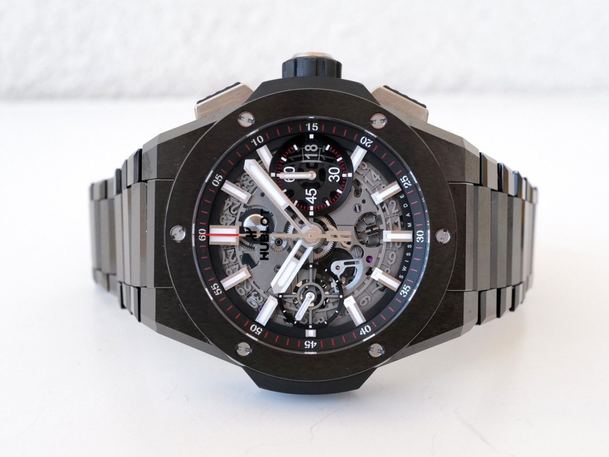 Швейцарський годинник Hublot Big Bang Integrated Black Magic 42