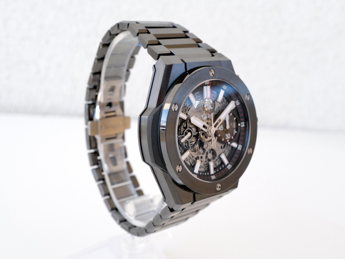 Швейцарський годинник Hublot Big Bang Integrated Black Magic 42