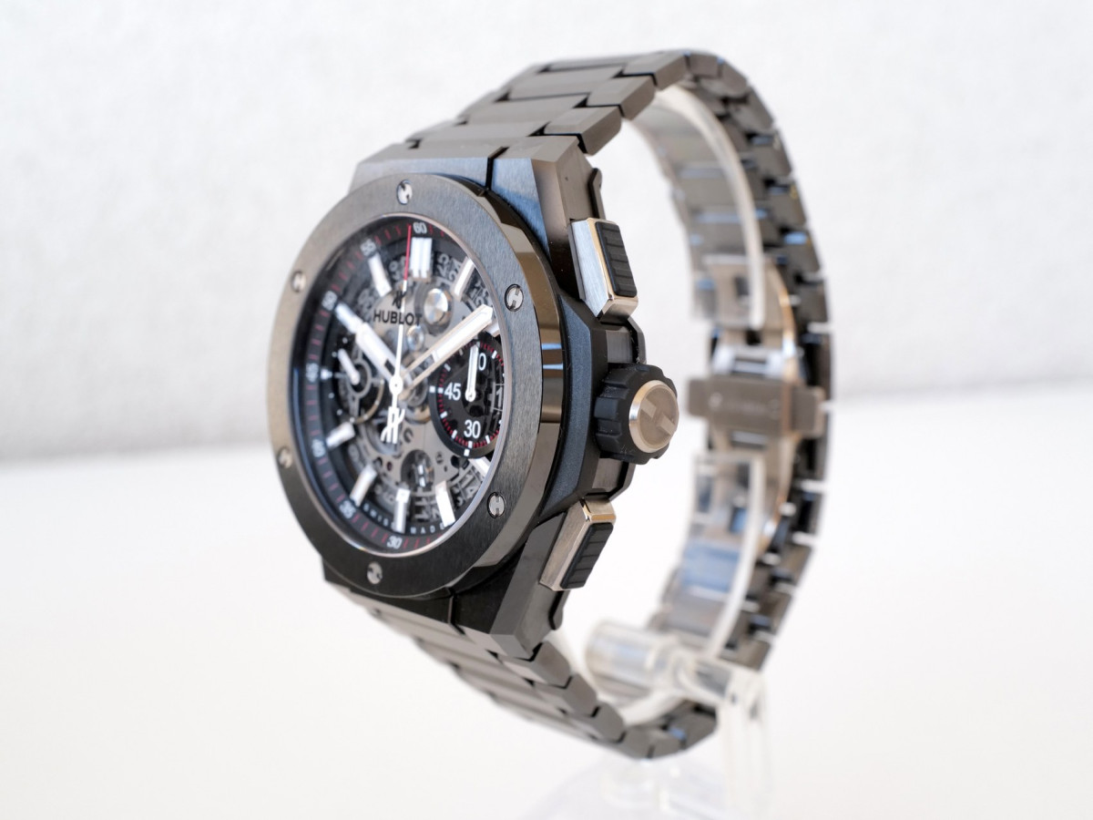 Швейцарський годинник Hublot Big Bang Integrated Black Magic 42