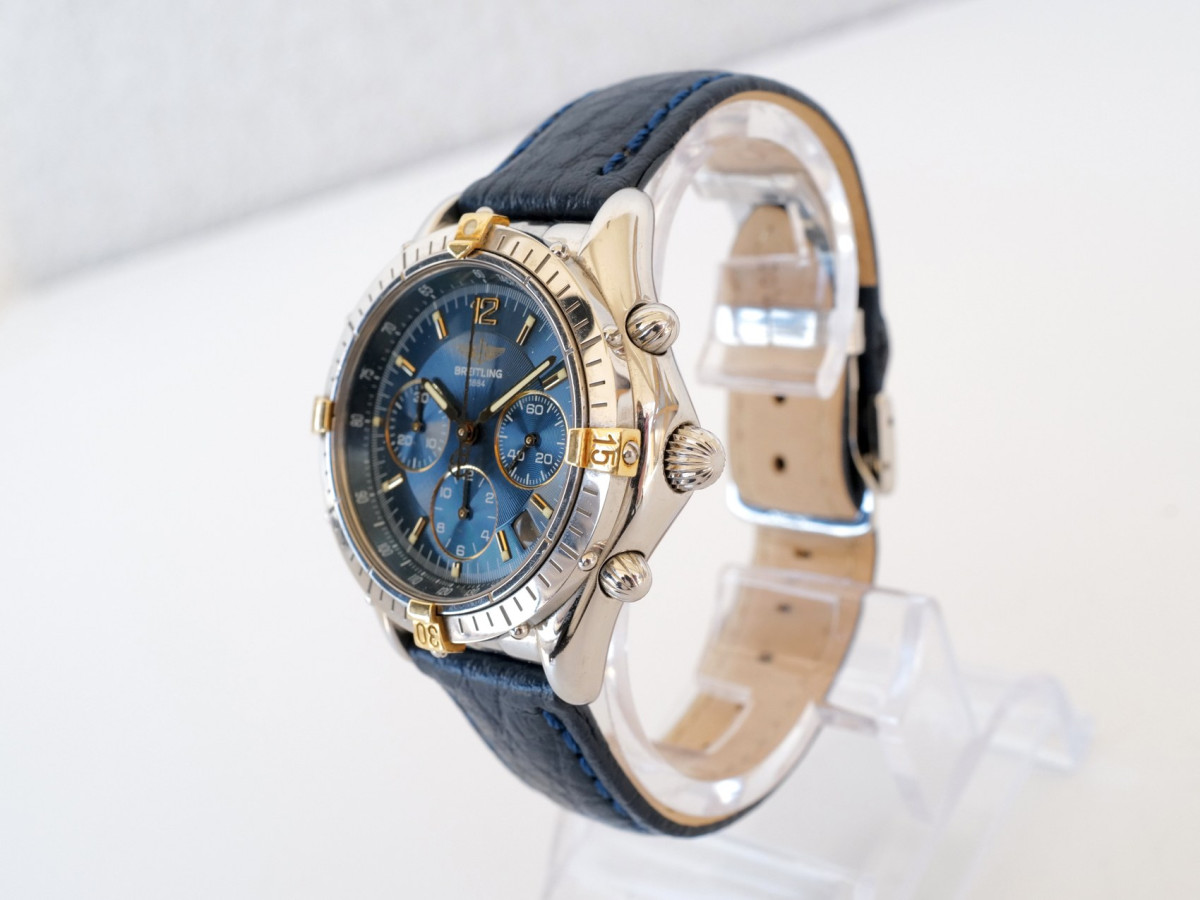 Швейцарський годинник Breitling Chrono Cockpit 37