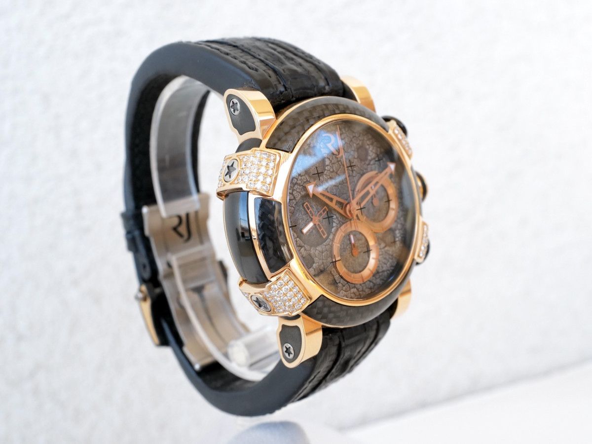 Швейцарские часы Romain Jerome Moon Dust DNA Chronograph 18K Rose Gold Diamonds Lunar Grey Dial Carbon Bezel 46