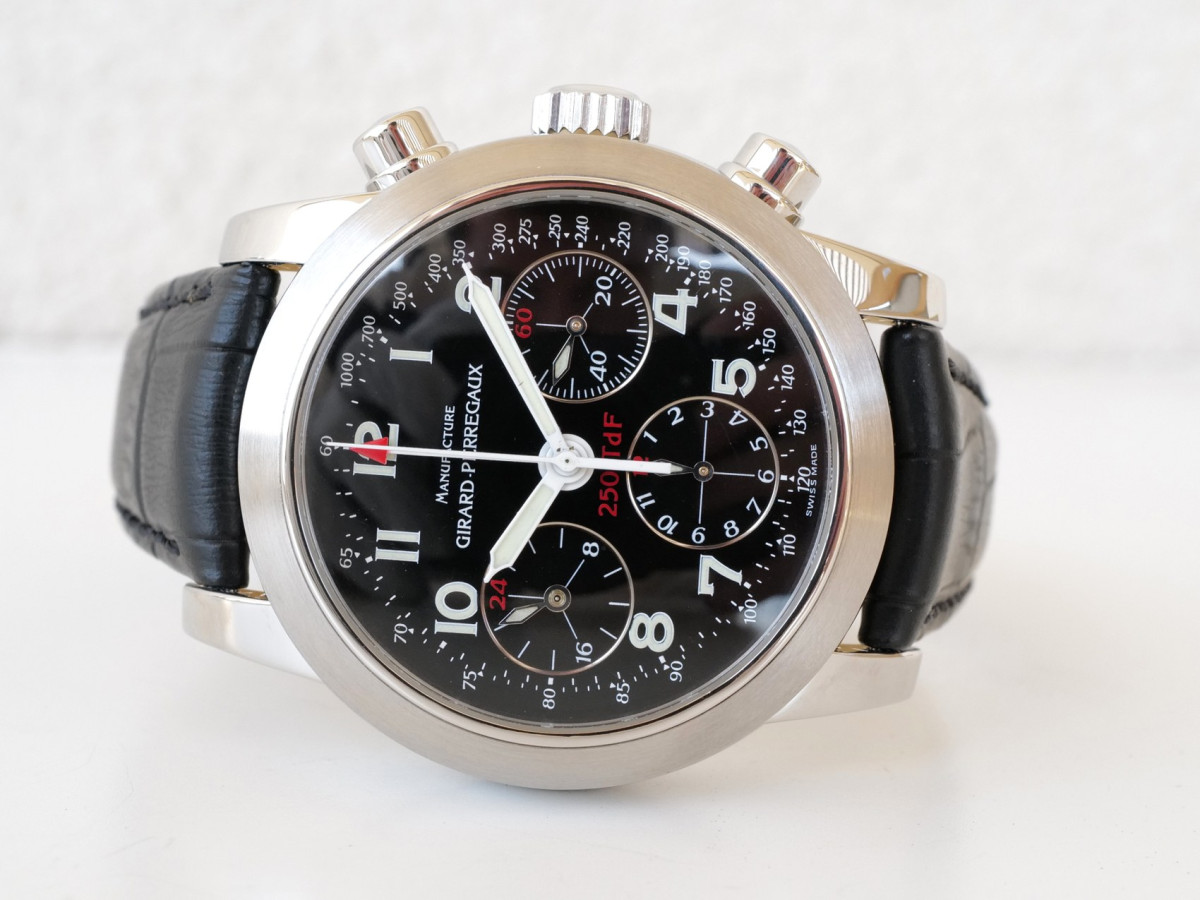 Швейцарський годинник Girard-Perregaux Ferrari 250 GT TdF Chronograph 40