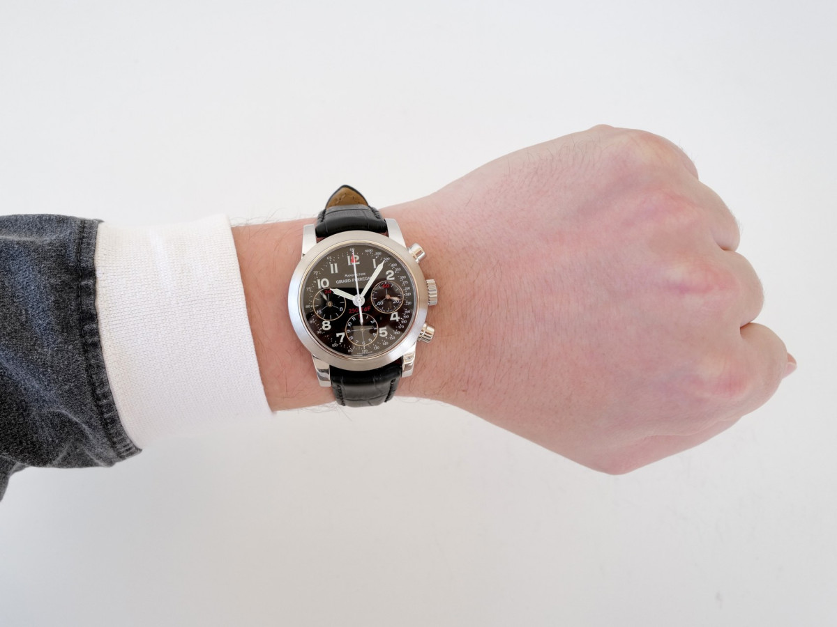 Швейцарський годинник Girard-Perregaux Ferrari 250 GT TdF Chronograph 40