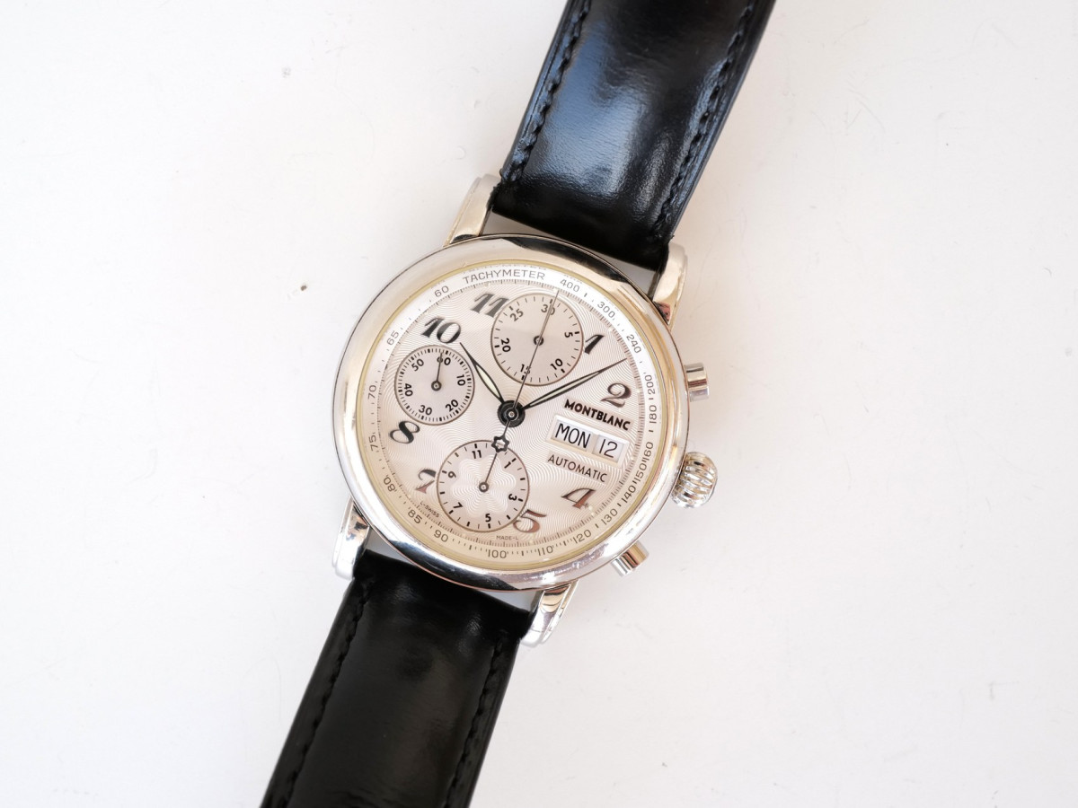 Швейцарские часы Montblanc Star XL Chronograph Automatic 38