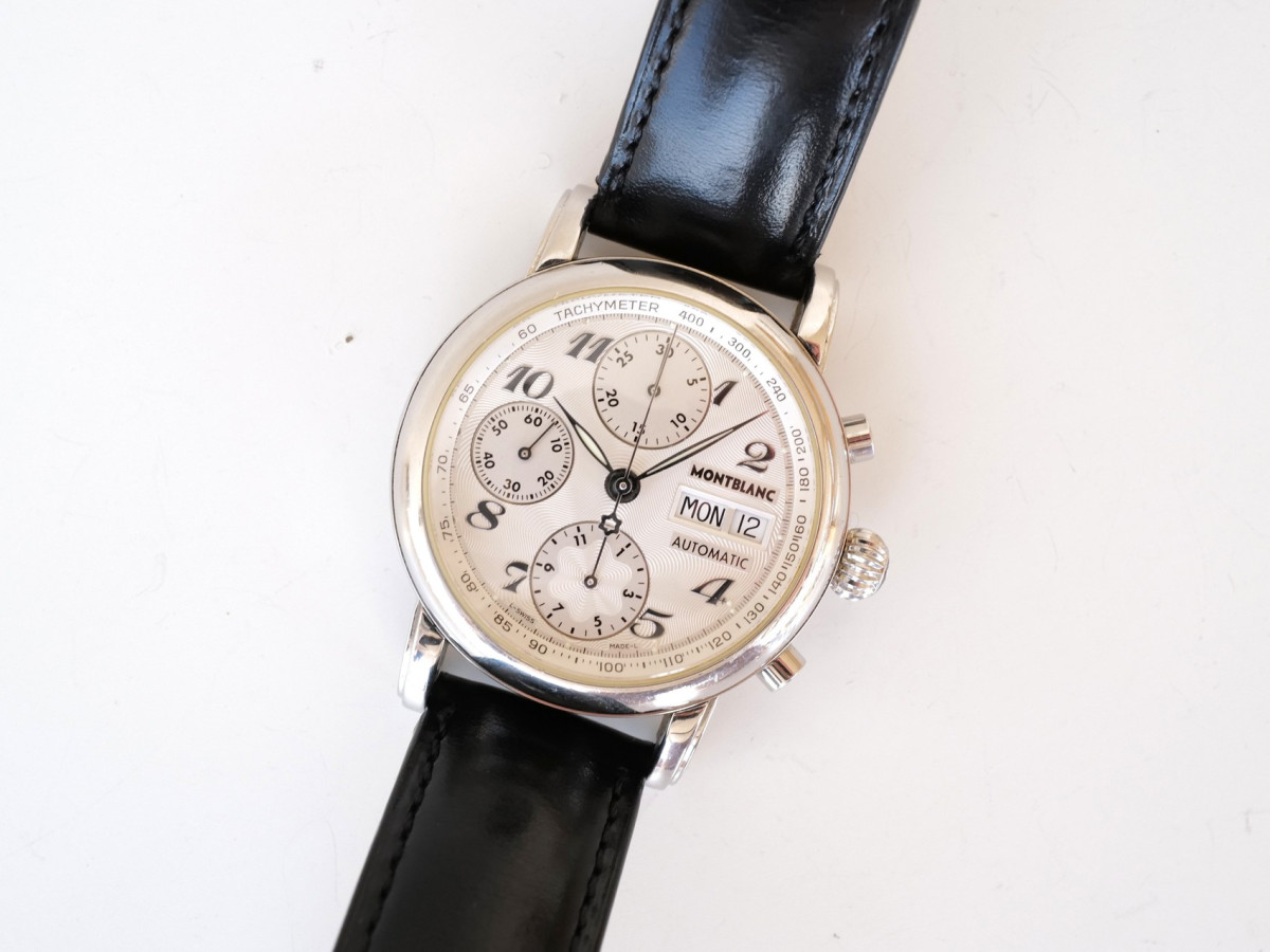 Швейцарские часы Montblanc Star XL Chronograph Automatic 38