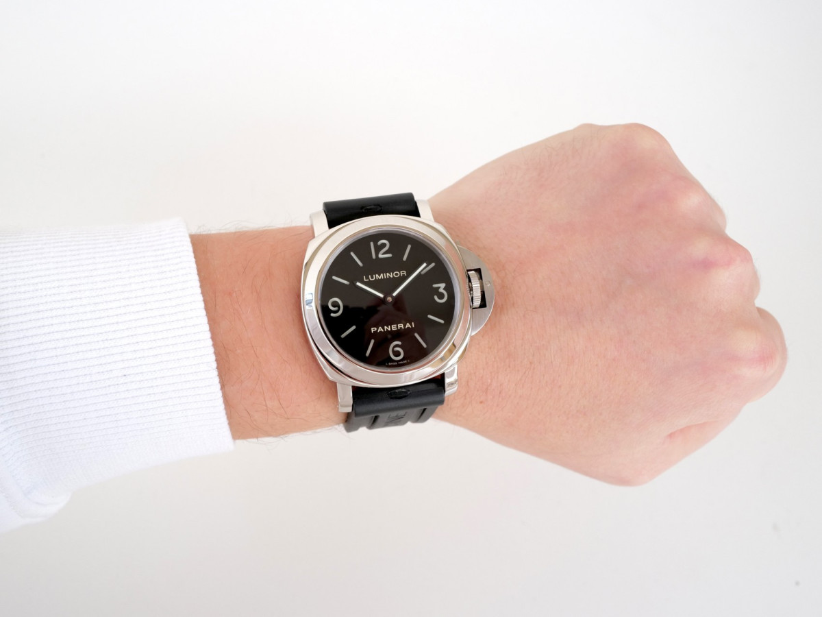 Швейцарские часы Panerai Luminor Base 44
