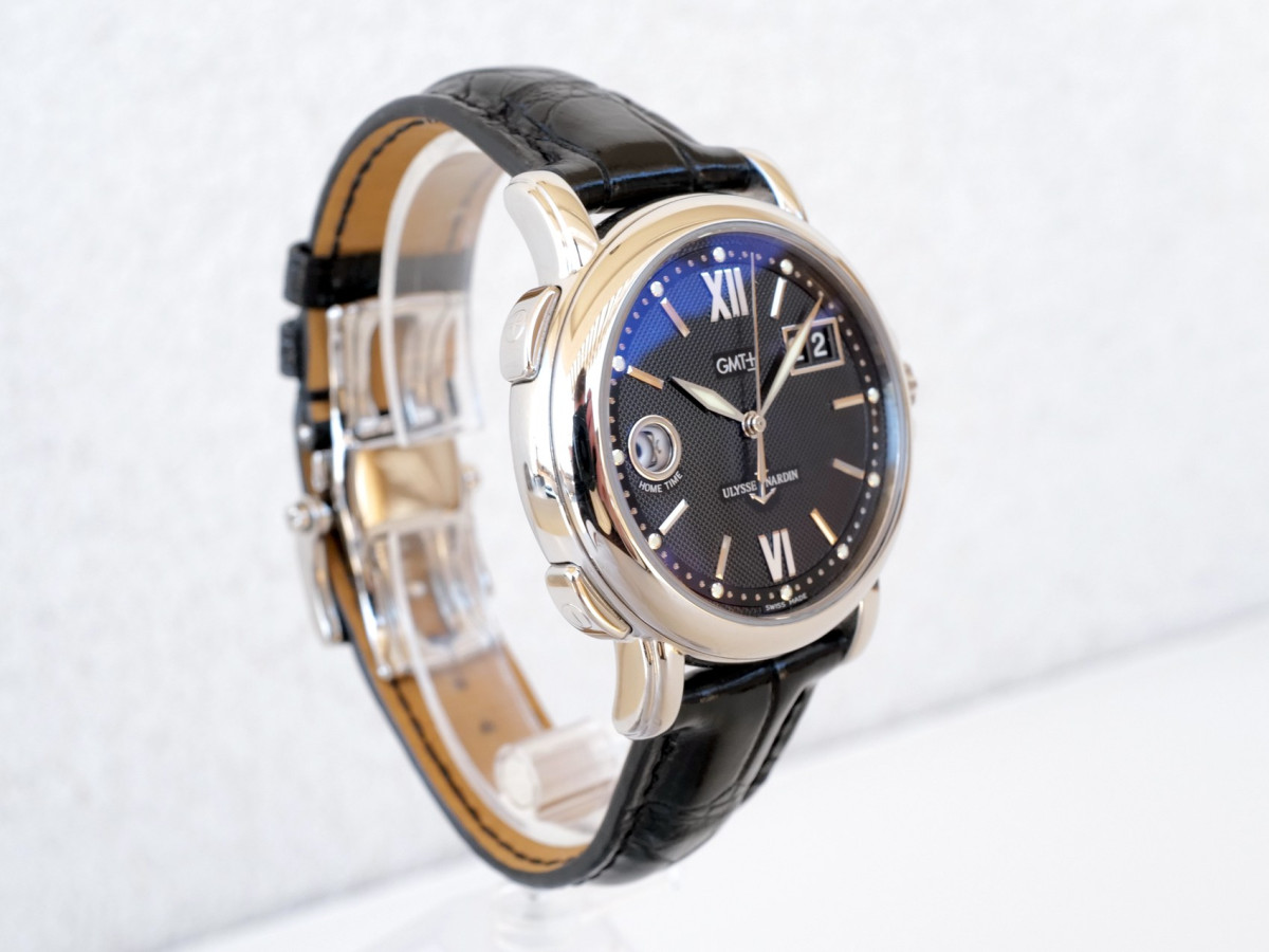 Швейцарские часы Ulysse Nardin San Marco Big Date GMT 40