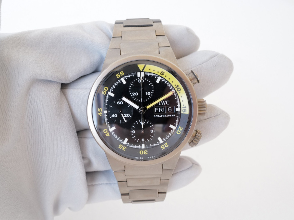 Швейцарський годинник IWC Aquatimer Titanium Chronograph