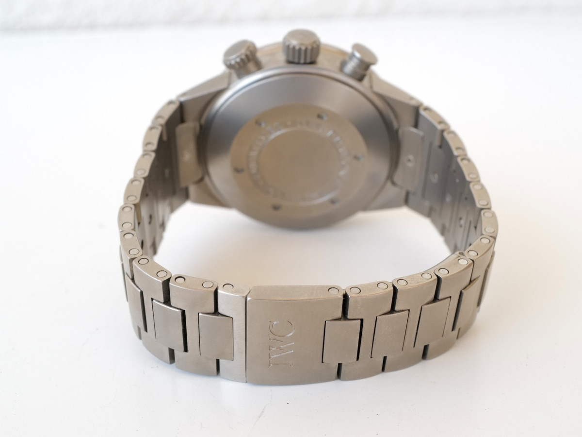 Швейцарський годинник IWC Aquatimer Titanium Chronograph