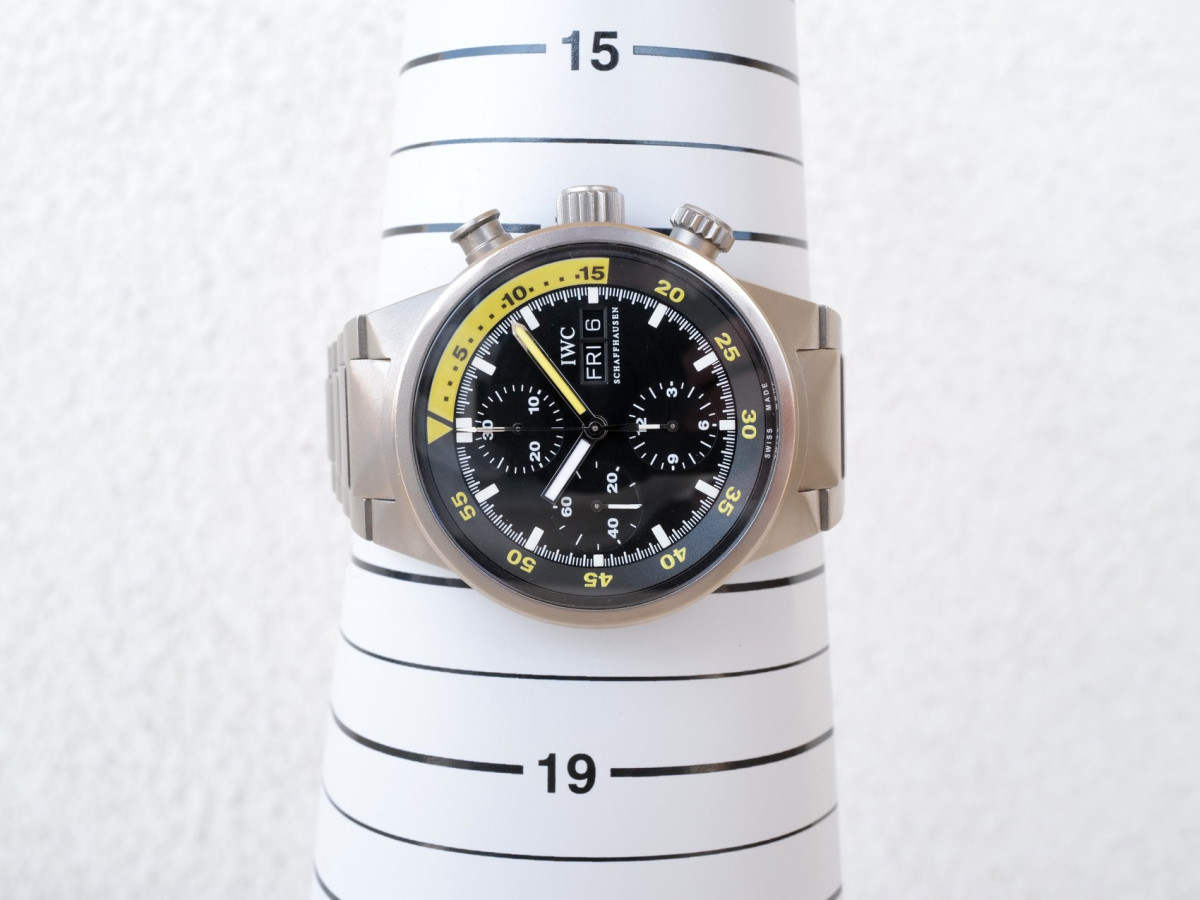 Швейцарський годинник IWC Aquatimer Titanium Chronograph