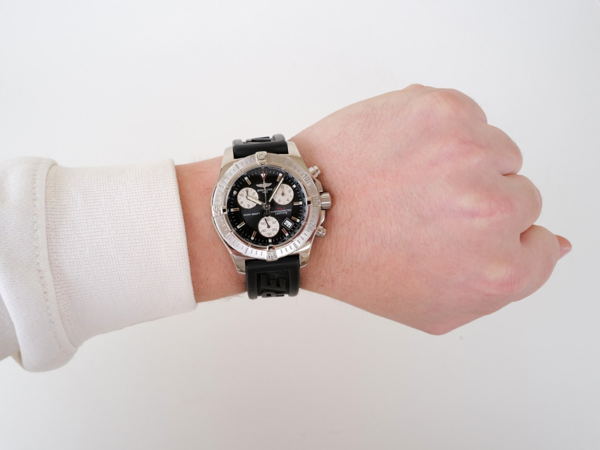 Швейцарський годинник Breitling Colt II Quartz Chronograph 41